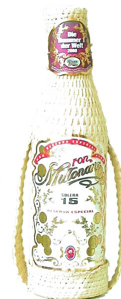 Millonrio Rum 15 Jahre Soleraverfahren Millonrio Rum 15 Jahre Soleraverfahren